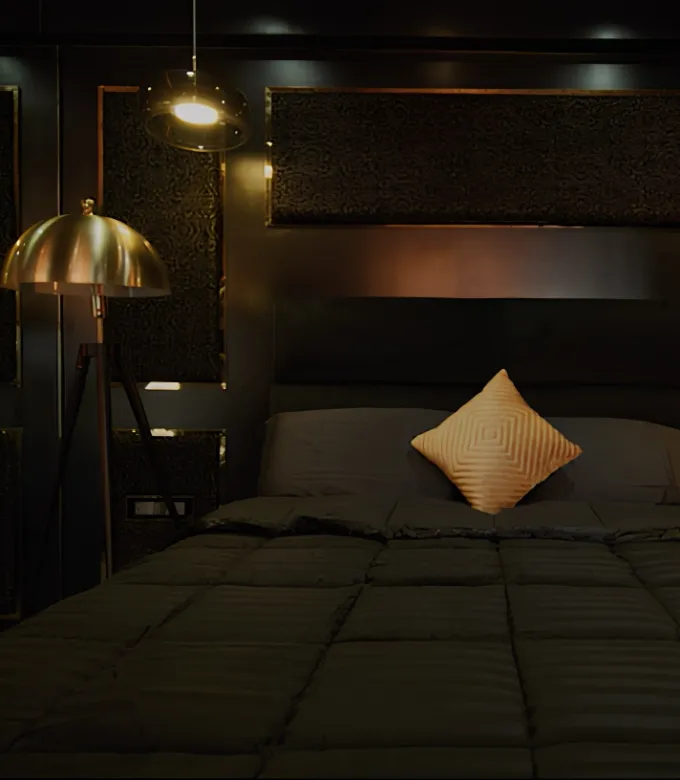 Black Mirror Residence